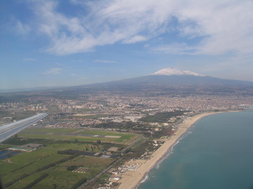 نيكولوسي Sotto Il Vulcano المظهر الخارجي الصورة